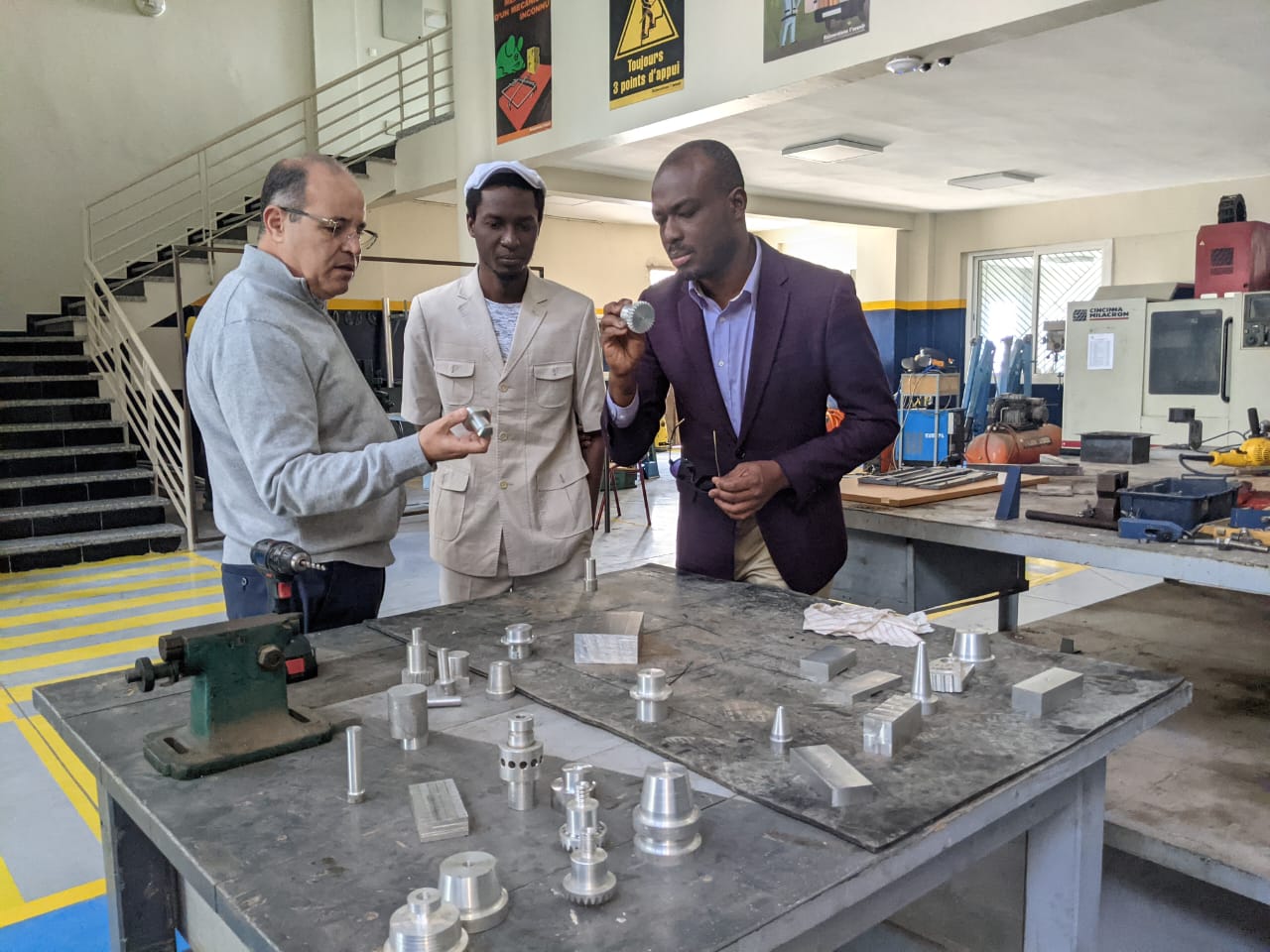 L’honorable Innocent Kagbara visite l’Universiapolis d’Agadir qui a accueilli les boursiers promotion 2022-2023