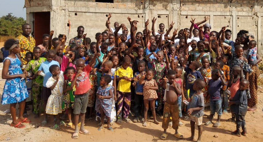 Activités humanitaires de JEA-TOGO à Abolavé : Un engagement envers la communauté