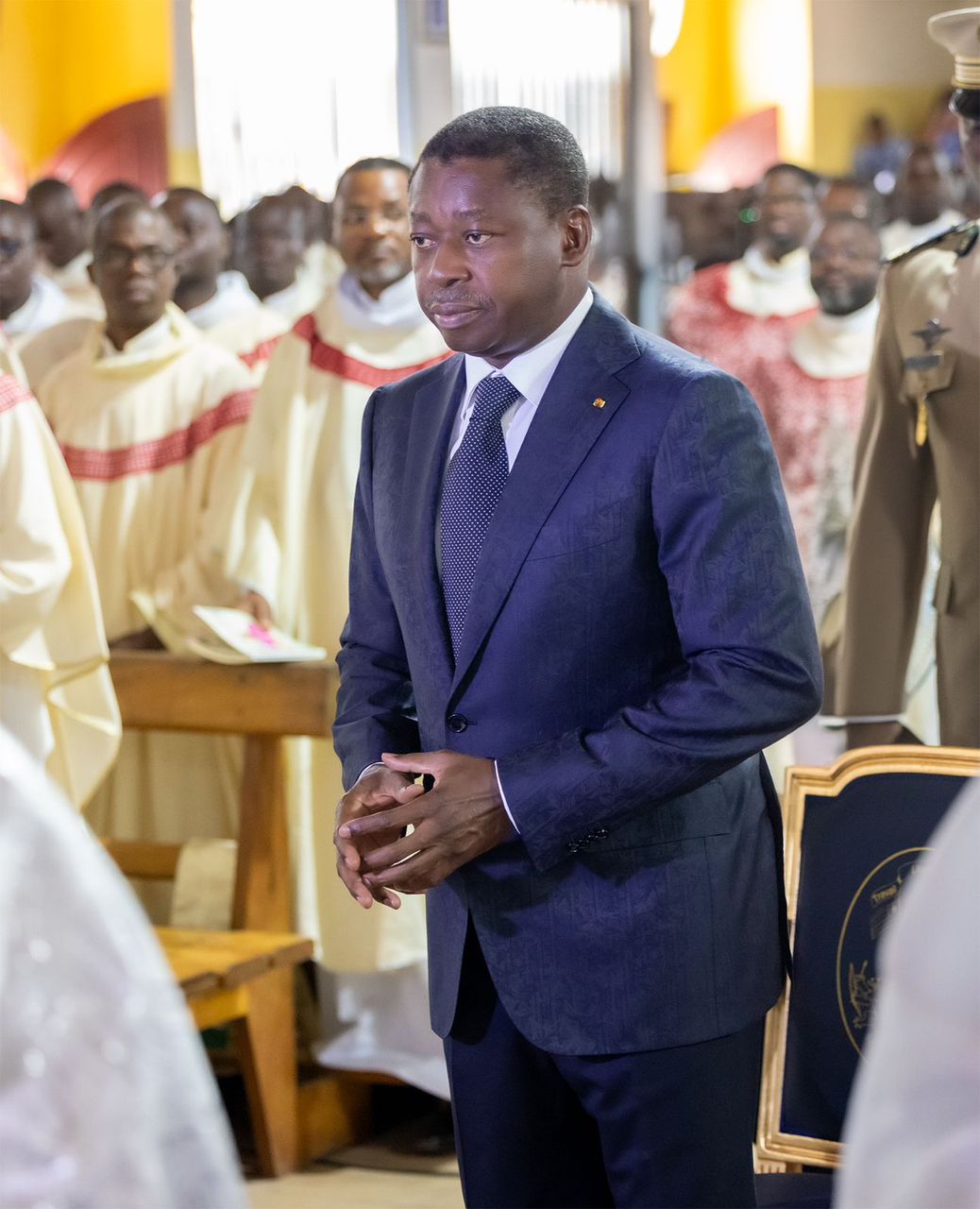 Faure Gnassingbé et les membres du gouvernement assistent à la messe d’enterrement de Mgr Nicodème Barrigah-benissan