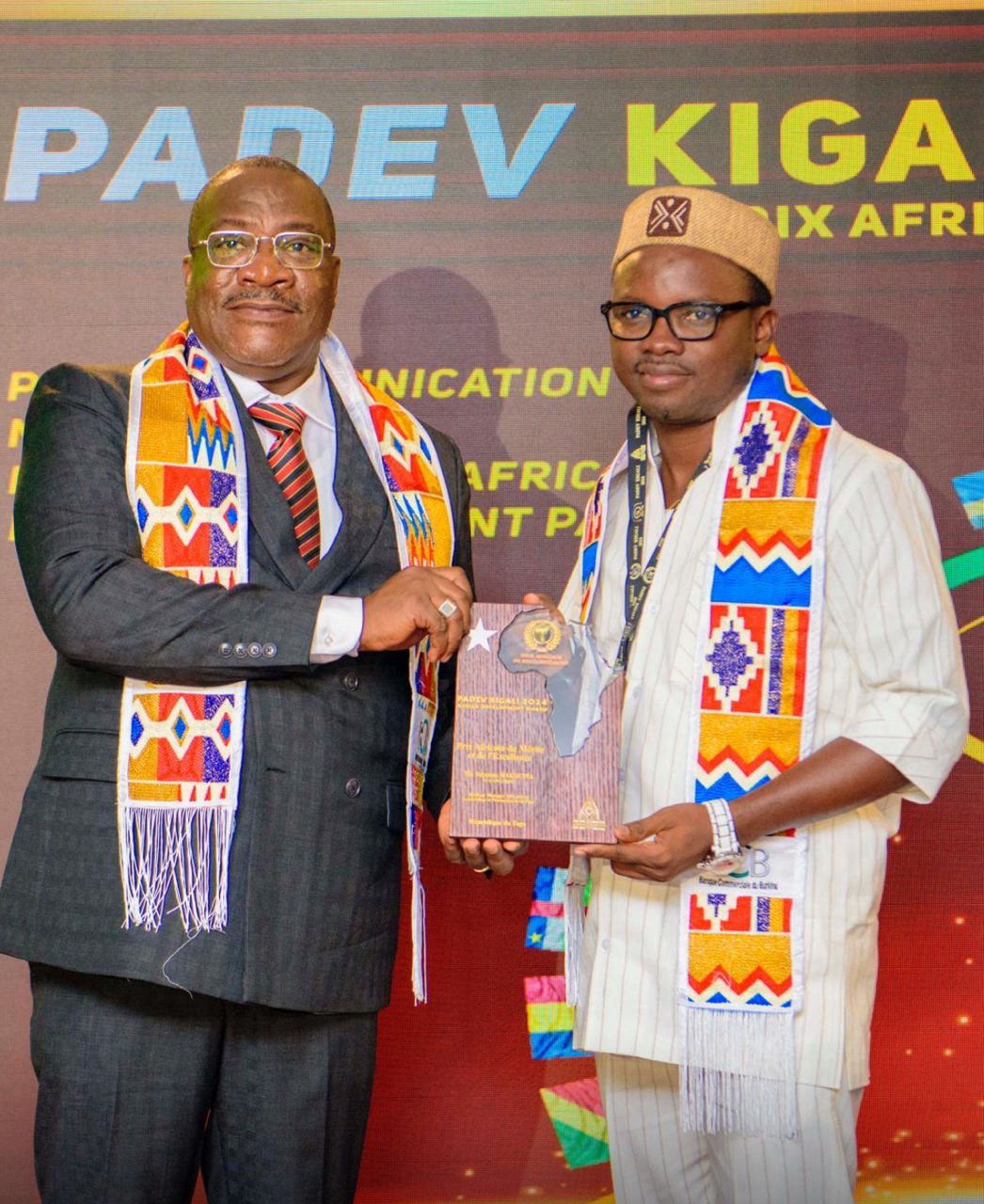 L’ambassadeur Johaness Makouvia à nouveau honoré par un Grand Prix Africain du Mérite et de l’Excellence à Kigali